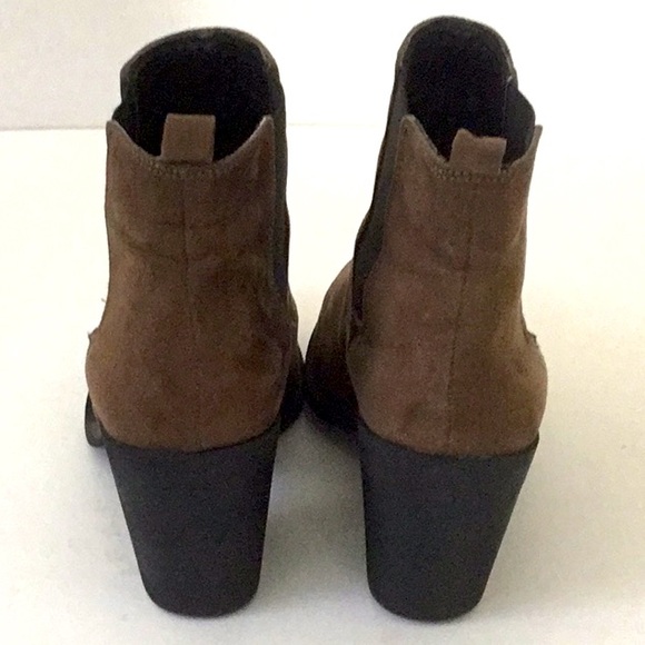 COPY - H&M Brown Chelsea Ankle Boots 3” Block Heel Pull on Faux Suede Western, … - Picture 3 of 6